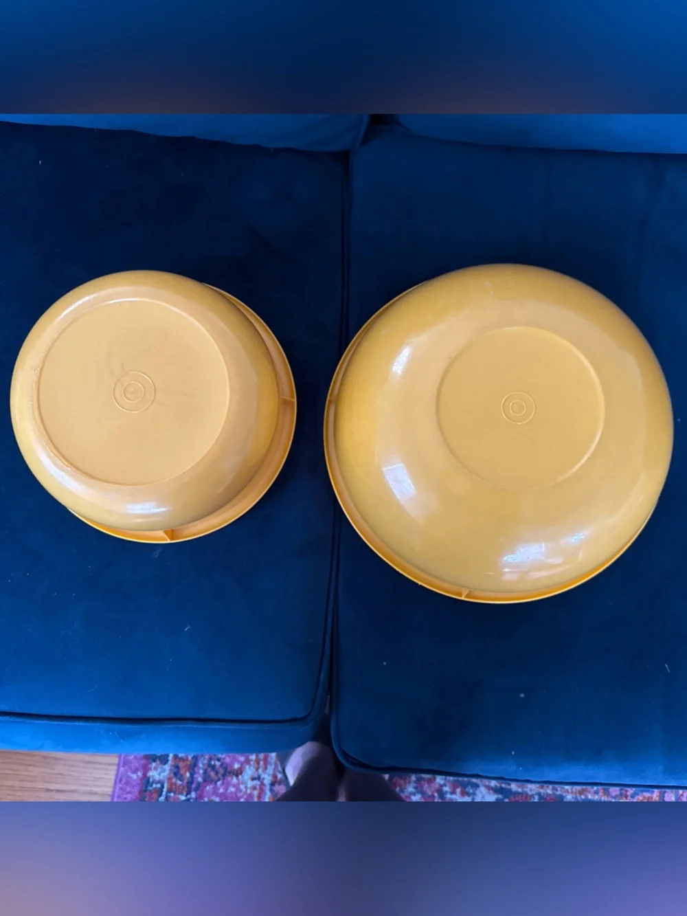 Vintage set 2 Tupperware Plastic Storage Bowls With Lids Yellow 12” 9” Nesting